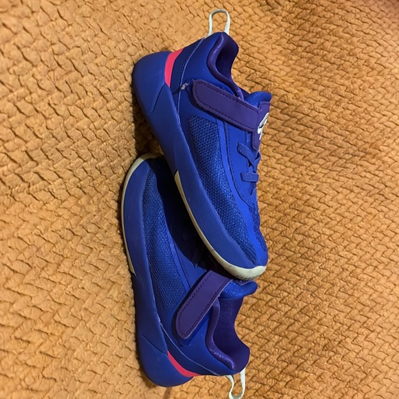 Nike’s Luka 1’s - Picture 3 of 5